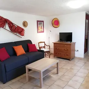 28m2 Climatisé,wifi, Proche Des Calanques,plages , La Ciotat France